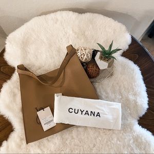 Cuyana Oversized Hobo Cappucino